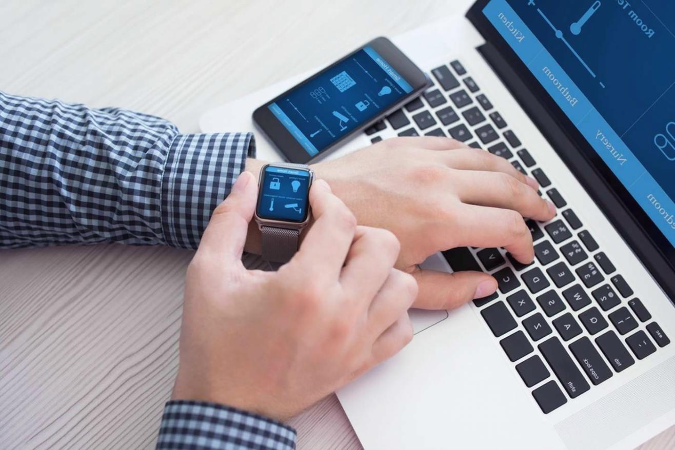 Professionelle Arbeitsumgebung unseres Finanzteams